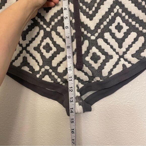 FP Movement by Free People Where The Wind Blows Jacquard Shorts cotton pull on L - Picture 5 of 11